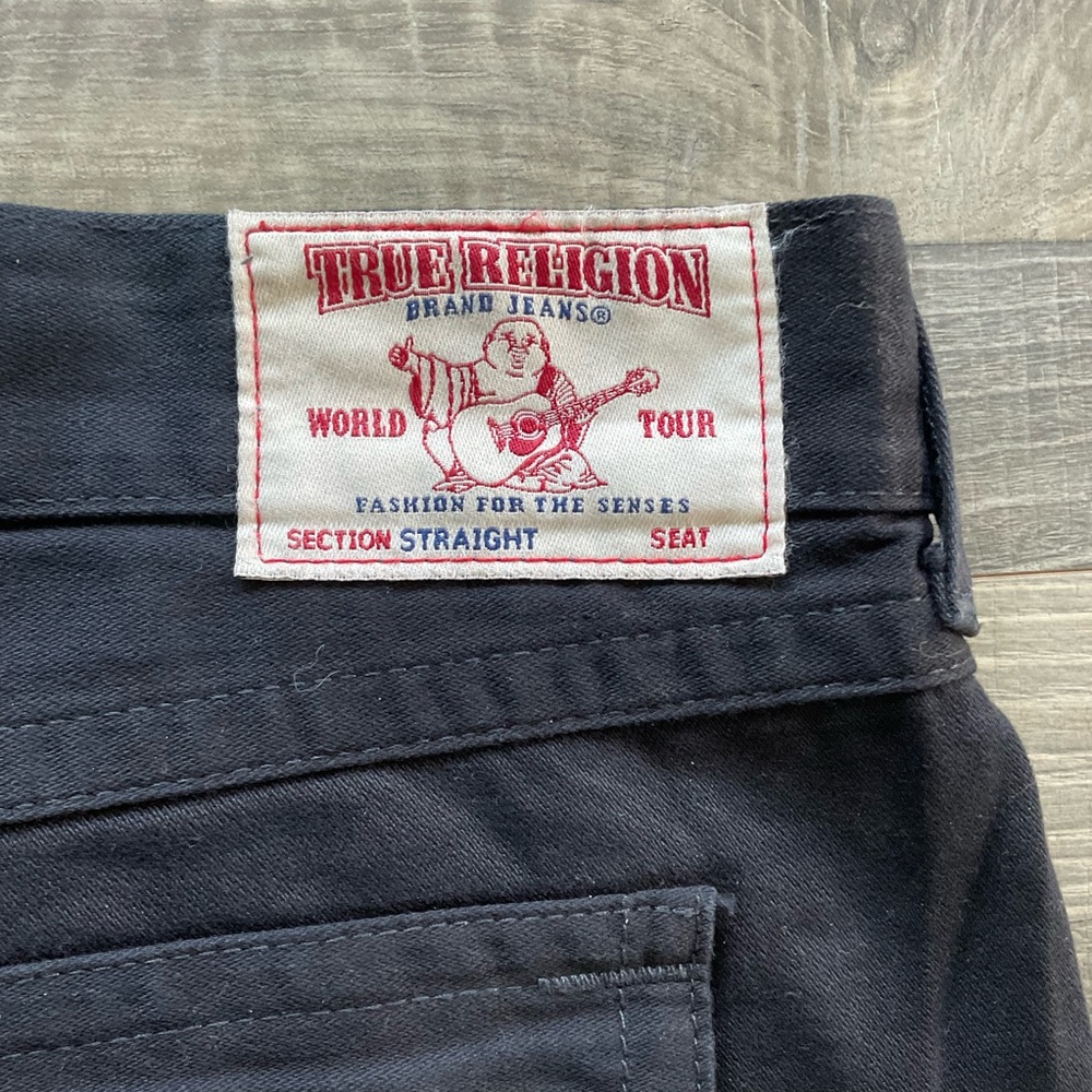 44x28 True Religion Straight w/ Flap Jeans Men’s All Black Distressed - Picture 16 of 16
